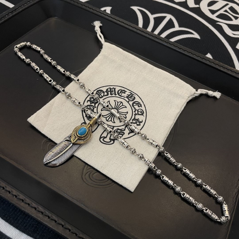 Ch*0me He**ts necklaces